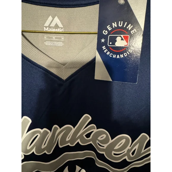 New York Yankees Majestic blue/gray tee size M NEW WITH TAGS - Picture 5 of 17